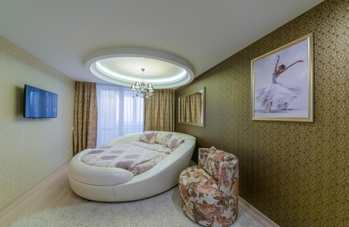 Frunzensky District Apartment | Top-Rated New Apartment with Wheelchair Access
