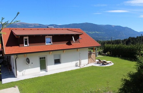 Stockenboi Apartment | High-Standard Apartment for 4 with Mountain Views