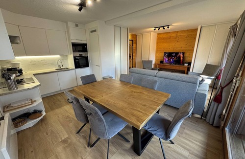 Jeux Apartment | Cozy Apartment Steps from Slopes - Rated 9.8/10 by Guests