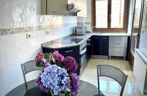 Distrito Oeste Apartment | Modern Apartment in Gijon with Spa and Family Amenities