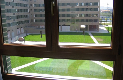 Distrito Oeste Apartment | Modern Apartment in Gijon with Spa and Family Amenities