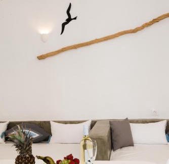 Little Venice Apartment | Modern Apartment in the Heart of Mykonos Town with Breakfast