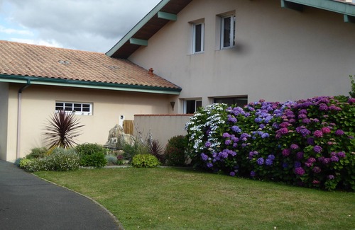 Angresse Apartment | New Villa Apartment with Pool and Ocean Views - Guest Rated 9.2