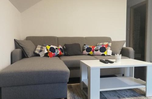 Catrnja Apartment | Cozy Apartment Close to Plitvice Lakes - Child Friendly Stay