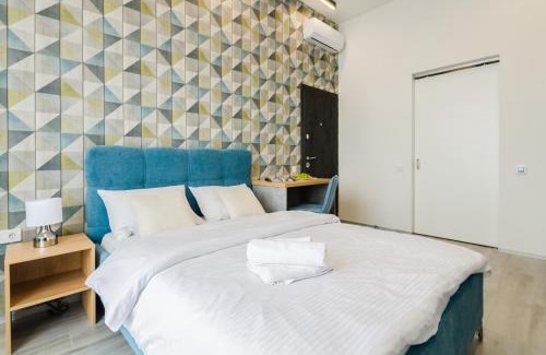 Solomjanskyj Apartment | Convenient 4-Star Apartment Near Railway Station 1A