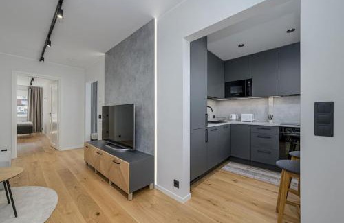 Lasnamae Apartment | Modern Sikupilli Apartment in Downtown - Guest Rated 9.6
