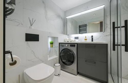 Lasnamae Apartment | Modern Sikupilli Apartment in Downtown - Guest Rated 9.6
