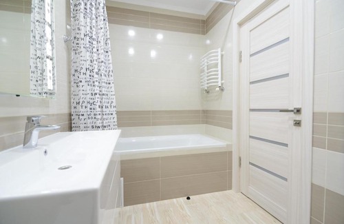 Lychakivskyi District Apartment | Modern Apartment on Zhasmynova Street with Great Amenities