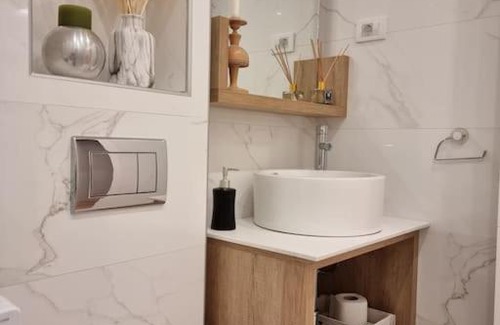 Golubovina Apartment | Modern Apartment with Garage and Perfect Guest Rating
