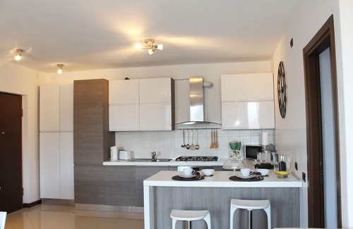 Menaggio House | Lake View Apartment: Rated 10/10 with Premium Amenities