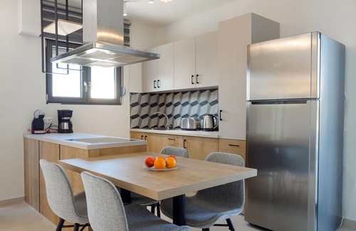 Rethymno Apartment | Modern Retreat with Private Pool Near Rethymno's Beach