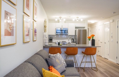 Cranston Apartment | Modern Apartments in Cranston by GLOBALSTAY - Pet Friendly