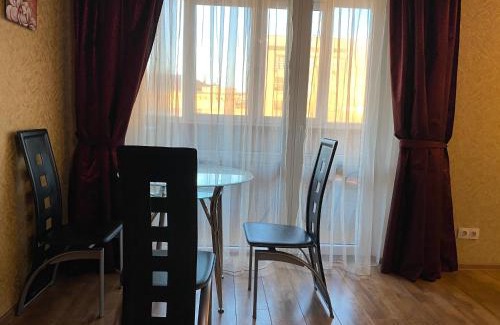 Dzerzhyns'kyi District Apartment | Elegant Apartments with Panoramic Views on Avenue Nauky