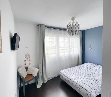 Saint-Jacques - Saint-Roch Apartment | Cozy Apartment with Free Parking & High Guest Rating