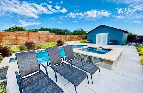 Dripping Springs House | Escape to Austin Hill Country: Pool, Hot Tub & Scenic Views