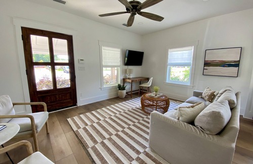 Southeast Pensacola House | Beach-ish Bungalow: Ideal for Families with Pool & Ocean Views