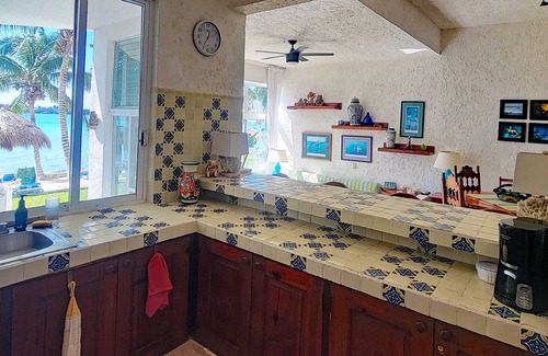 Akumal Condo | Beachfront Condo with Pool & 9.8/10 Guest Ratings!