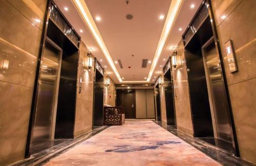 Hongshan Hotel | Discover New Beacon Chuyu Hotel with Family-Friendly Amenities