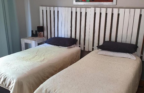 Deneysville Bed & Breakfast | Discover New Beginnings B&B: Family-Friendly with Pool & Hot Tub