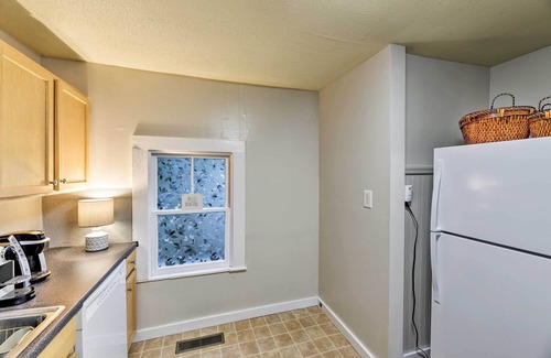 New Bern House | New Bern Getaway with Yard, Grill & Top Guest Rating