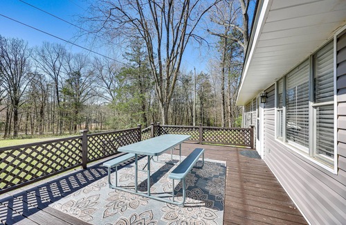 New Blaine House | Experience New Blaine Getaway Near Lake Dardanelle!