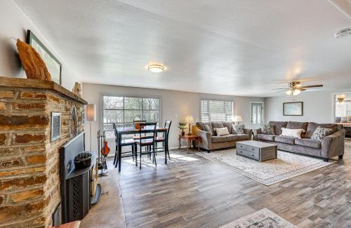 New Blaine House | Explore New Blaine Getaway - Steps from Lake Dardanelle!
