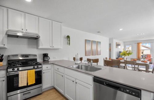 New Braunfels House | New Braunfels Home - Four Bedroom House, Sleeps 8