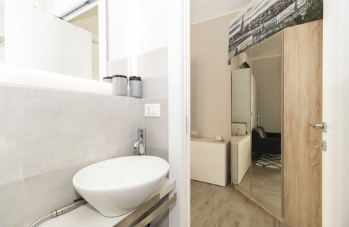 Vanchiglia Apartment | Modern Studio x3 with Kitchen near Piazza San Carlo