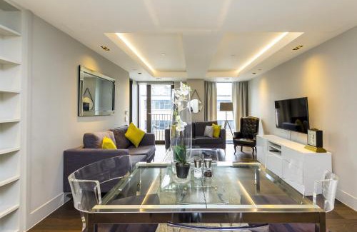Bunhill Apartment | Modern 2-Bedroom Apartment with Air Con & Family-Friendly Amenities