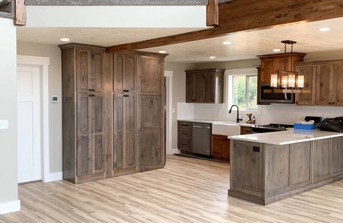 Harbor Village House | Bear Lake Urban Mountain Retreat with Private Hot Tub & Views