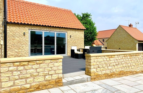 Bircotes House | Idyllic Stone House with Pool & Spa - Guest Rated 10/10