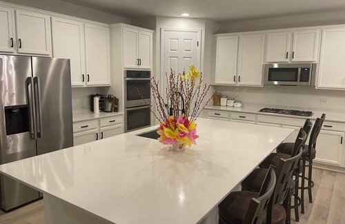 Commerce City House | New Build Ranch Home, Basement, 4 BR, Near DIA, Gaylord Rockies, AC and WIFI