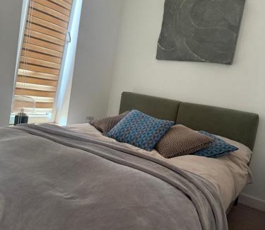 Oxford Apartment | New built cosy apartment within walking distance of Churchill Hospital
