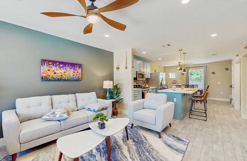 Southeast Houston House | New Built House with Style.B.