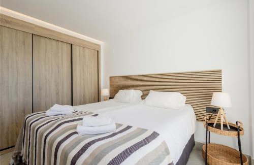 Istan Apartment | New Penthouse at Almazara Hills with Oceanfront Views