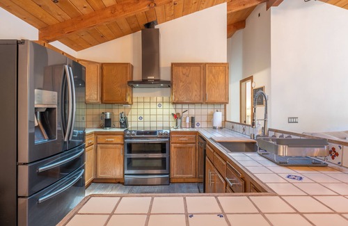 Carmel Valley House | Exclusive Cabin by the River with Spa & Hot Tub Amenities
