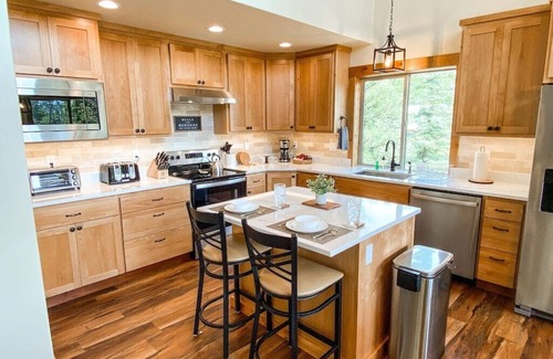 Columbine Lake House | Cozy Retreat with Hot Tub Near Ski & Nat’l Forest