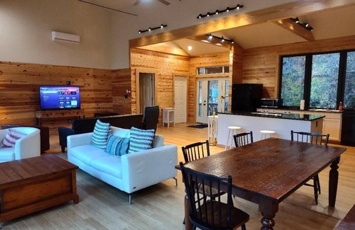 Faber Cabin | Experience Healing River Sounds at Our Pet-Friendly Cabin
