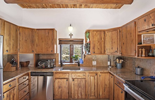 Canoncito House | Dog-Friendly Casita Roja in Scenic Santa Fe Hills