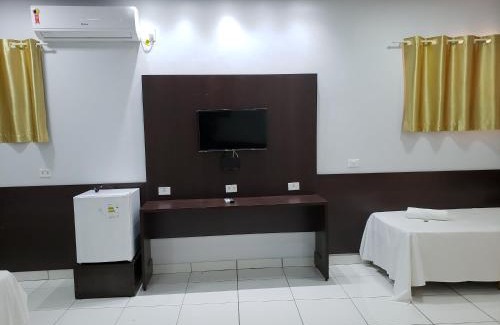 Carolina Hotel | Budget-Friendly Stay at New Center Hotel with Family Amenities