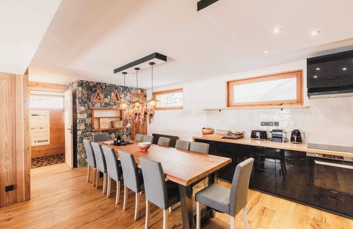 Montgenevre Ski Chalet | Relaxing Chalet Mandarine with Spa, Hot Tub & Sauna