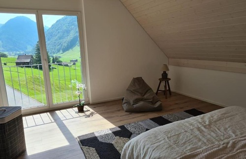 Alt Sankt Johann House | New Chalet with Breathtaking Views & Hot Tub Amenities