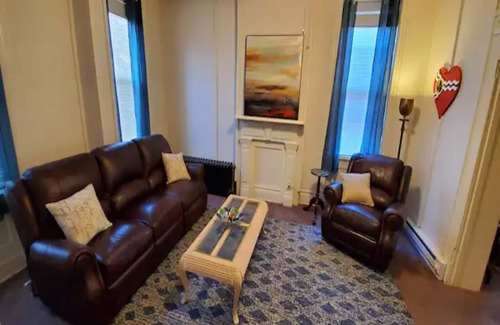 Lemay Apartment | Ideal Apartment for Traveling Nurses and Corporate Stays