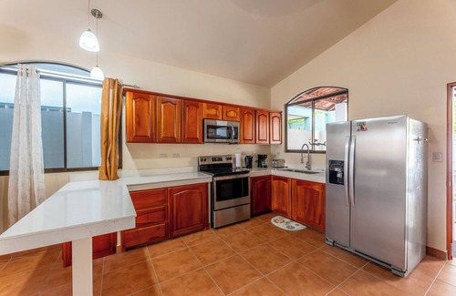 Esterillos Oeste House | New charming home in gated community + private pool