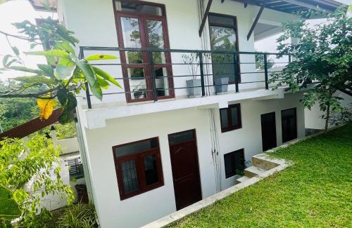 Induruwa Apartment | New Cinnoman Villa: Guest Rated 9.8 with Spa & Dining