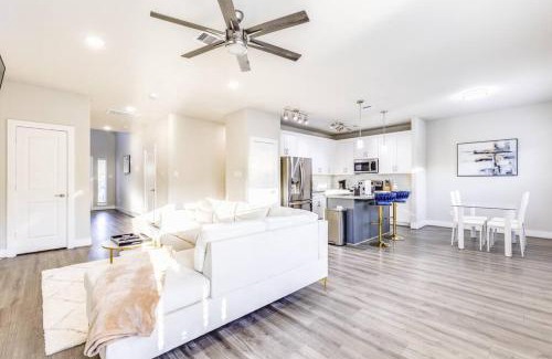 Southeast Houston House | NEW Classic Cozy Gem Med NRG