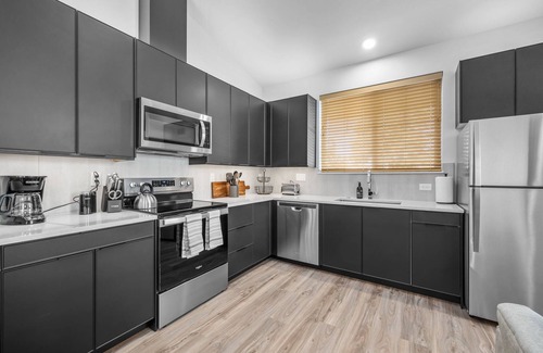 Old Farm District House | Discover Pet-Friendly Retreat Near Old Mill – Rated 9.4/10!