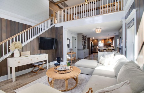 Bluffton House | Discover Coastal Chic at The Oyster Haus in Bluffton