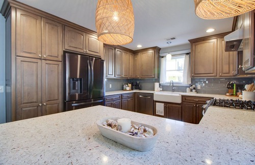 Bluffton House | Discover Coastal Chic at The Oyster Haus in Bluffton