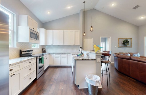 Marble Falls House | Idyllic Colorado River Retreat with Deck, Canoe & Paddleboards